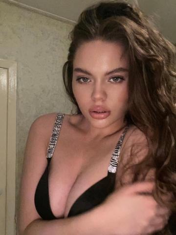 Индивидуалка Виолетта Фотография 3
